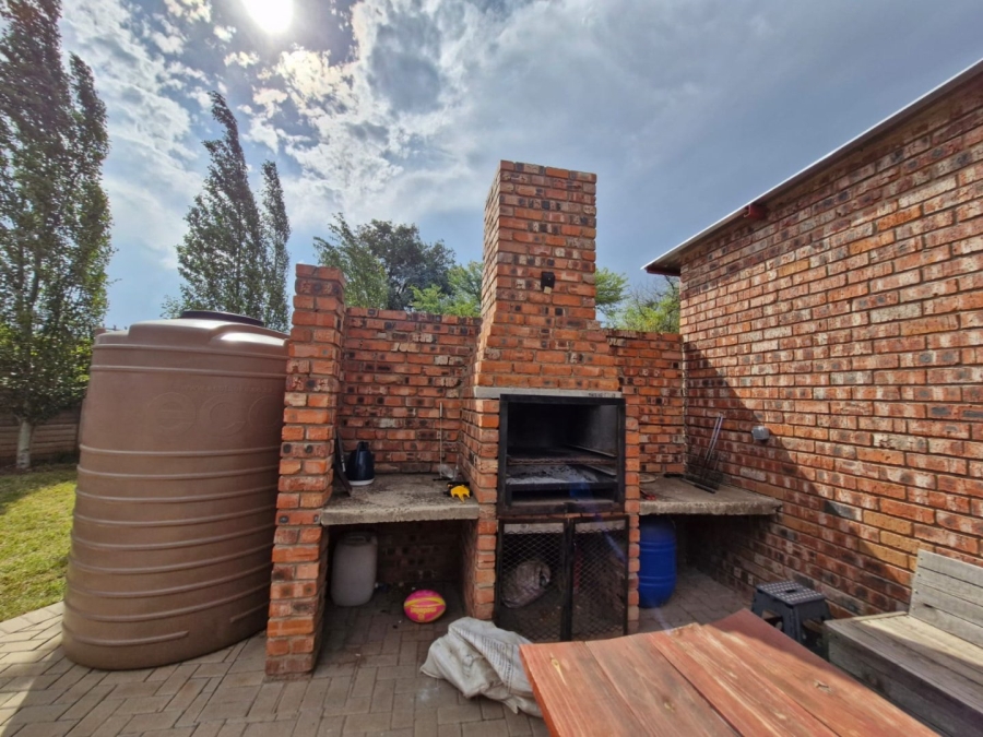 3 Bedroom Property for Sale in Fichardt Park Free State